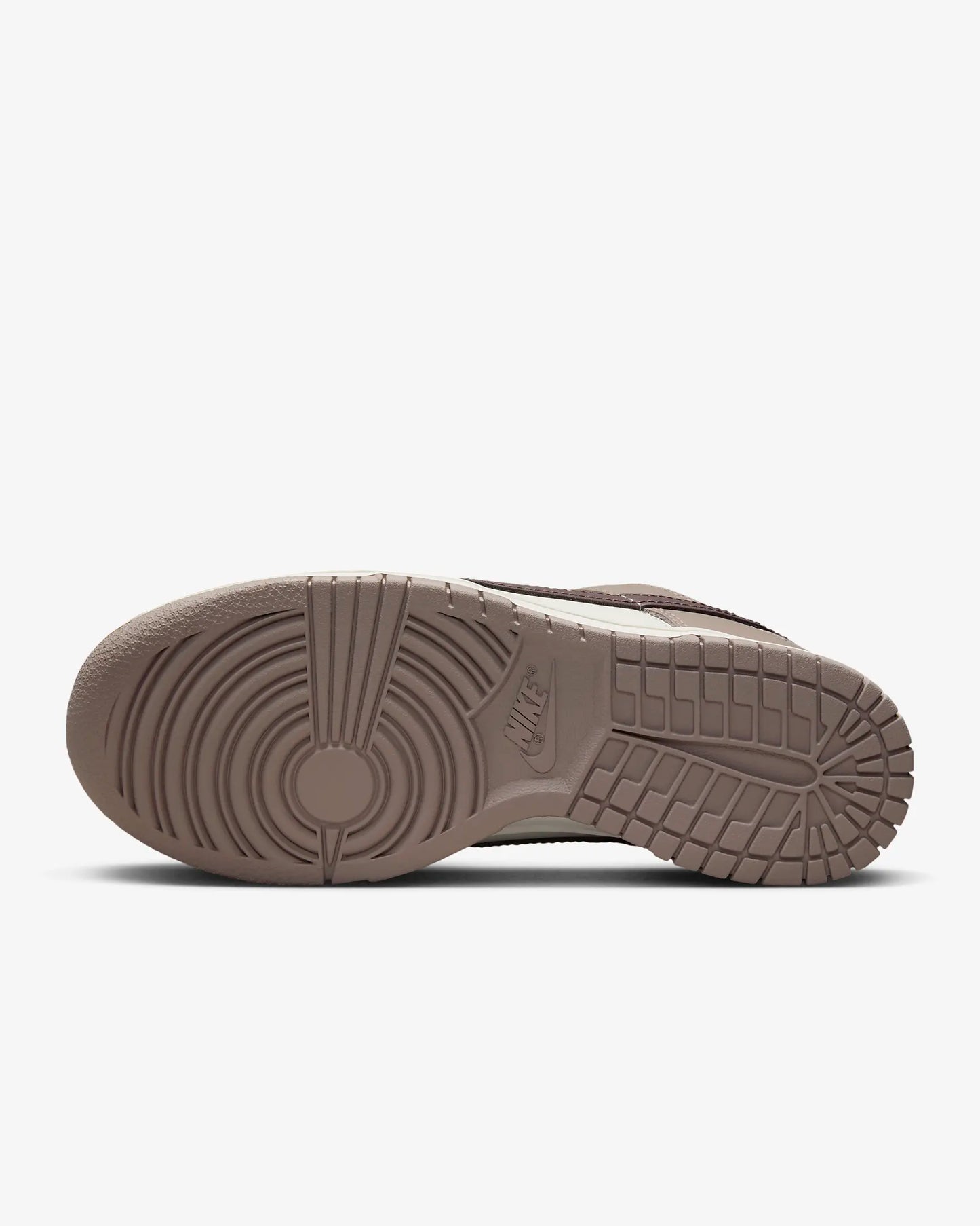 W Dunk Low Diffused Taupe