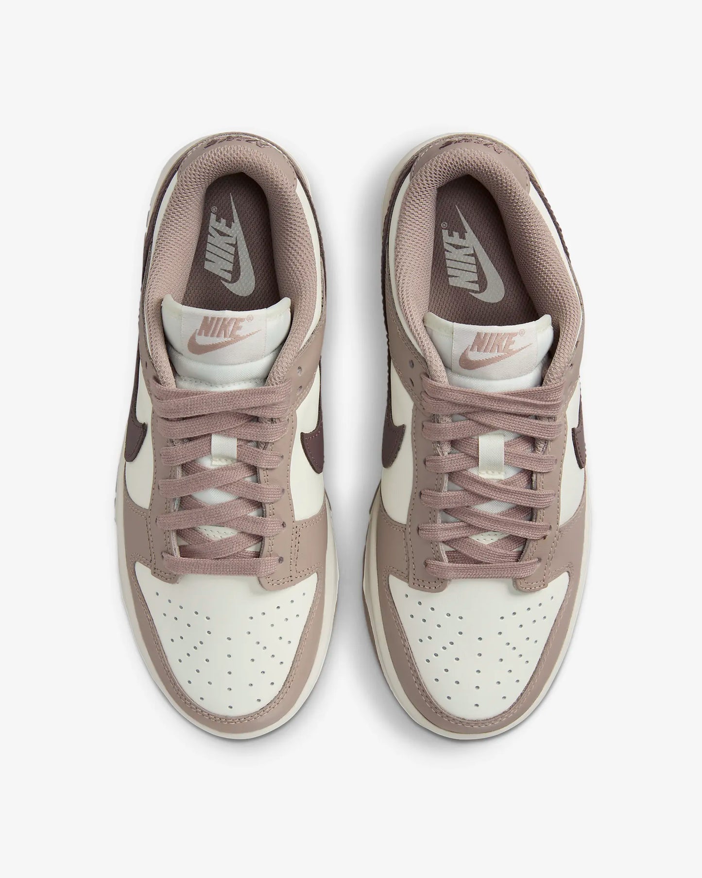 W Dunk Low Diffused Taupe