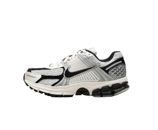 Vomero 5 Photon Dust Black