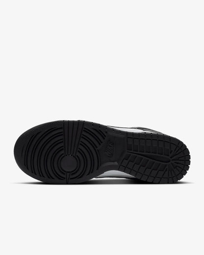 W Dunk Low Panda